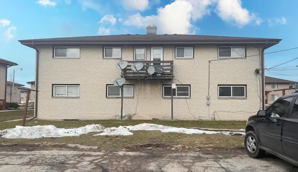 $875 | 9335 West Sheridan Avenue, Unit 1, Milwaukee, WI 53225