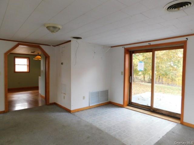 247 Plattekill Ardonia Road Wallkill, NY 12589 - Photo 11 of 20 living area to deck in rear