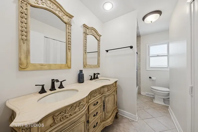 $510,000 | 10S111 Leonard Drive, Willowbrook, IL 60527