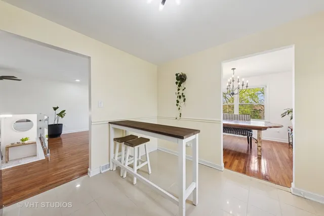 $510,000 | 10S111 Leonard Drive, Willowbrook, IL 60527