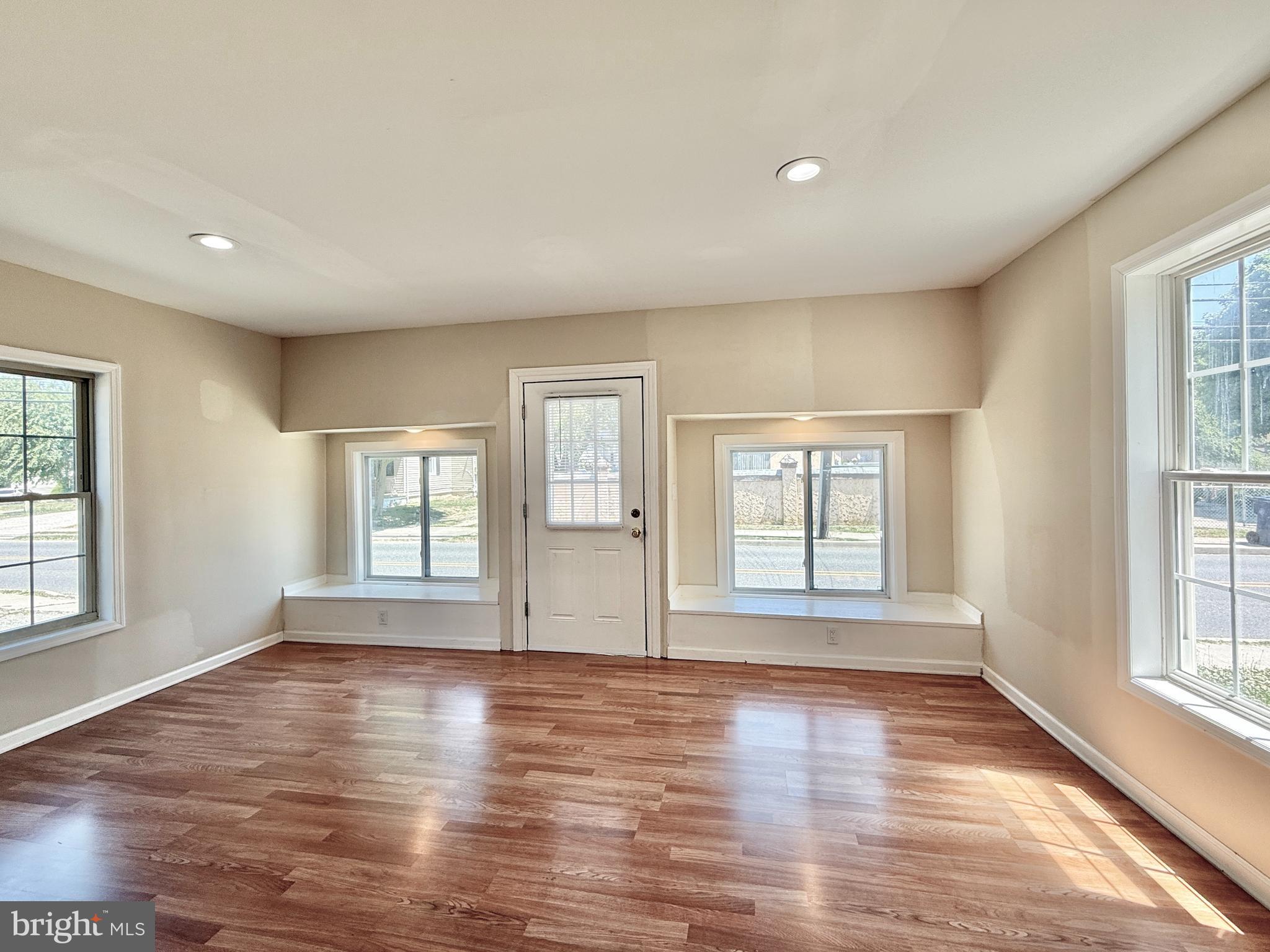 343 Blue Bell Road Williamstown, NJ 08094 - Photo 5 of 19