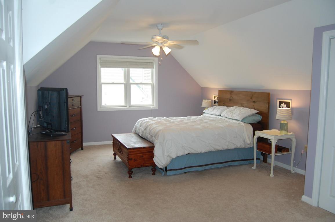 24 Edgewood Drive Lititz, PA 17543 - Photo 11 of 23 Gallery Image 11