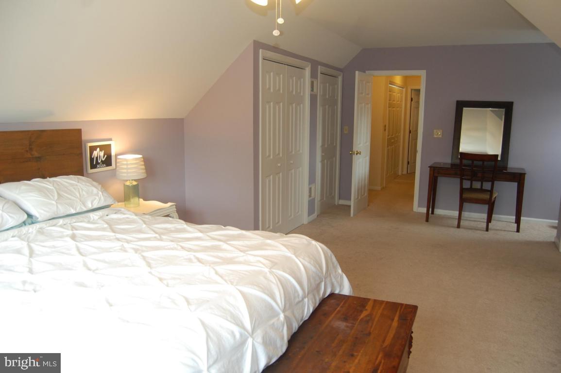 24 Edgewood Drive Lititz, PA 17543 - Photo 12 of 23 Gallery Image 12