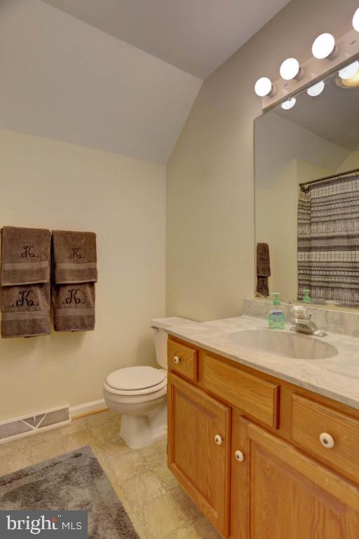 24 Edgewood Drive Lititz, PA 17543 - Photo 18 of 23 Gallery Image 18