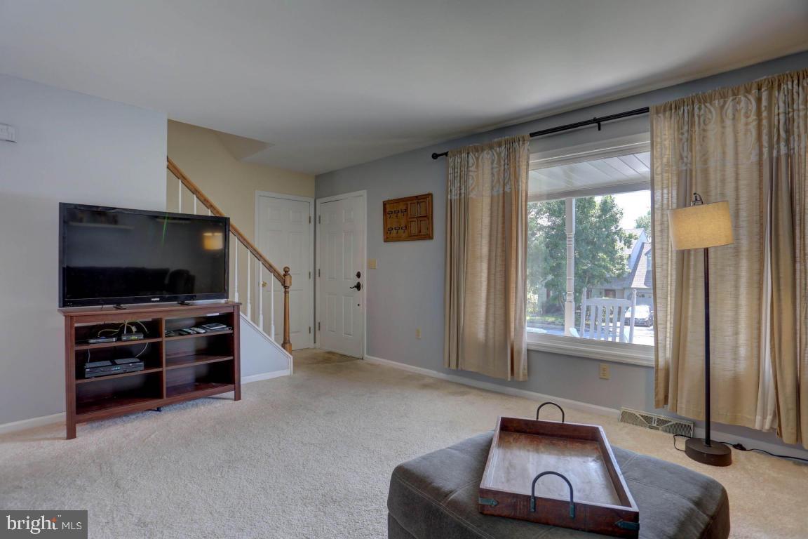 24 Edgewood Drive Lititz, PA 17543 - Photo 5 of 23 Gallery Image 5