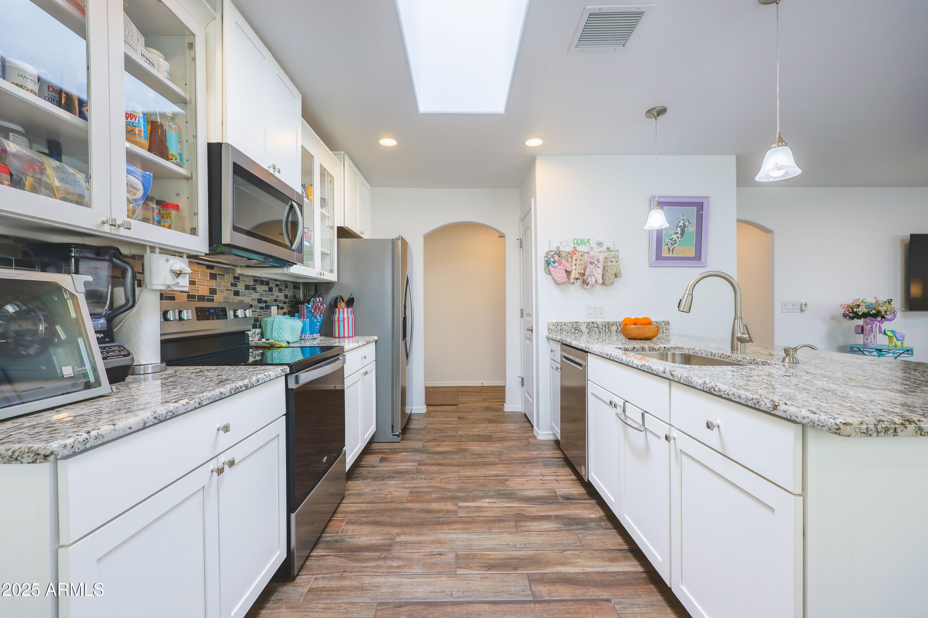 334 South Sky Ranch Road Sierra Vista, AZ 85635 - Photo 9 of 34 0M5A1111