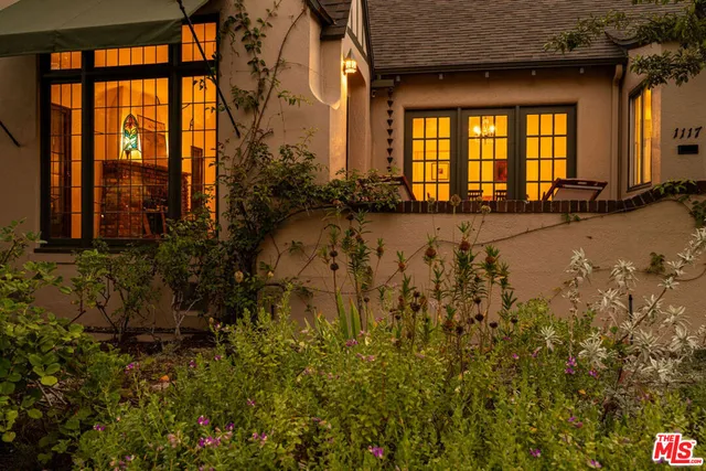 $1,049,000 | 1117 North Avenue 64, Los Angeles, CA 90042