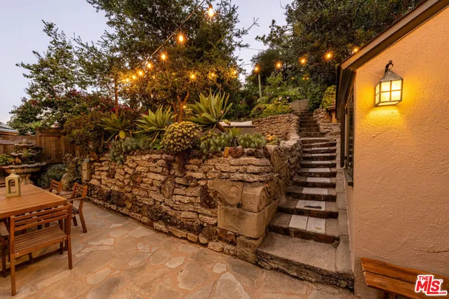 $1,049,000 | 1117 North Avenue 64, Los Angeles, CA 90042