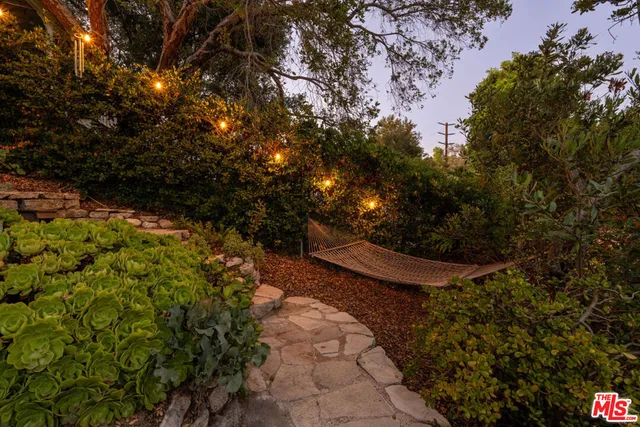 $1,049,000 | 1117 North Avenue 64, Los Angeles, CA 90042