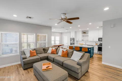 $615,000 | 10610 West Country Club Trail, Peoria, AZ 85383