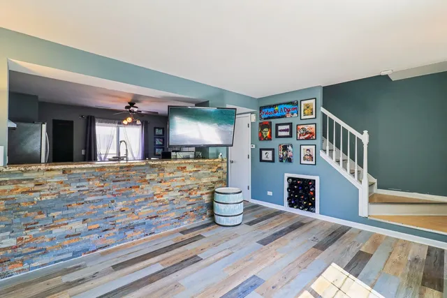 $199,900 | 47 South Treehouse Lane, Round Lake, IL 60073