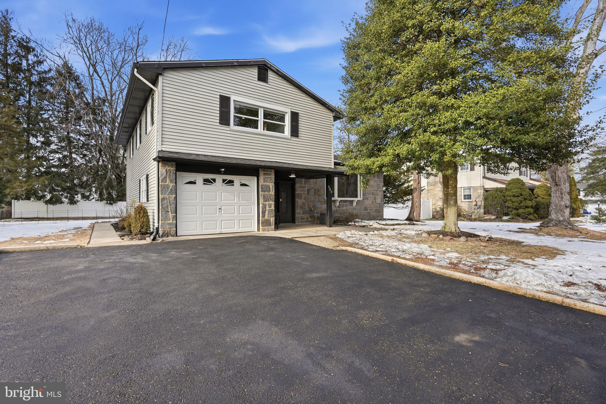 323 Parry Road Cinnaminson, NJ 08077 - Photo 3 of 40