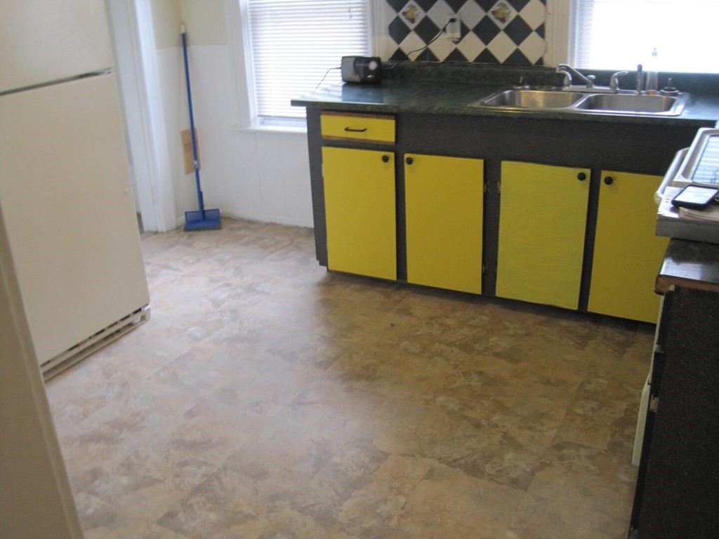 3 Mckinley Road Worcester, MA 01605 - Photo 3 of 13 Gallery Image 3