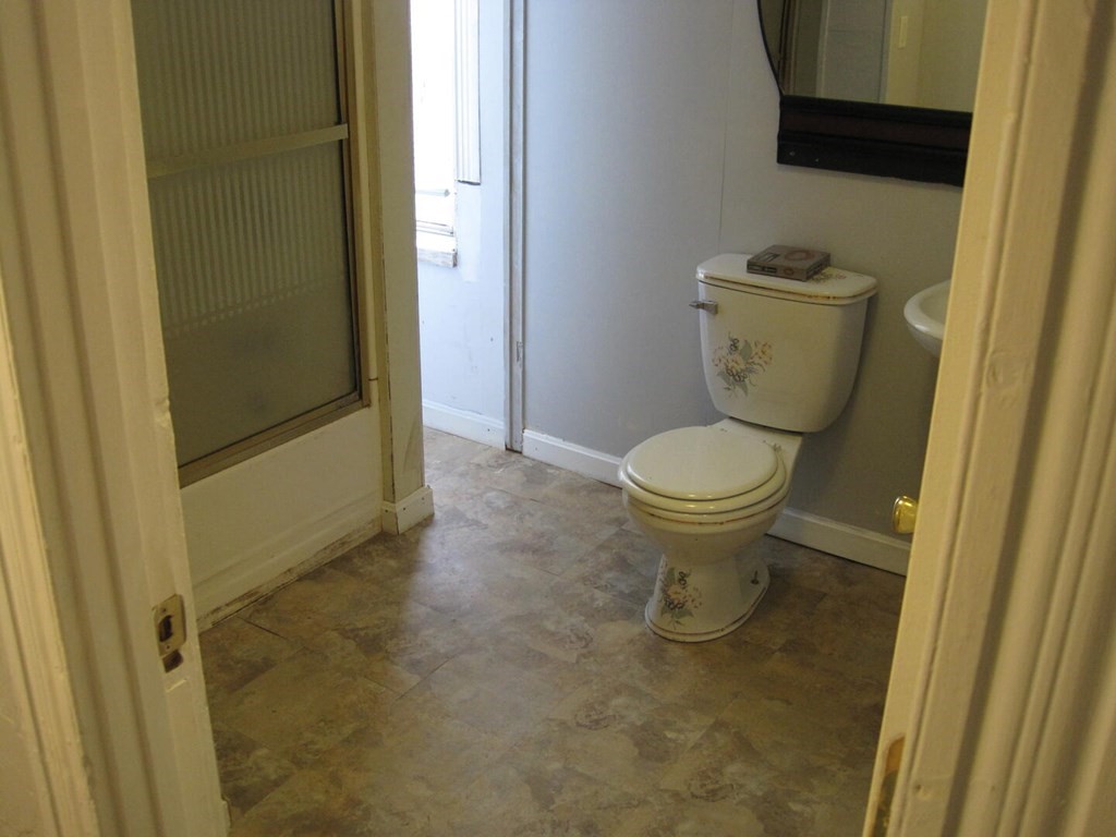 3 Mckinley Road Worcester, MA 01605 - Photo 5 of 13 Gallery Image 5