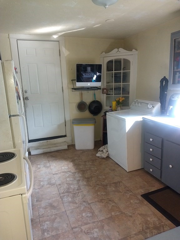 3 Mckinley Road Worcester, MA 01605 - Photo 10 of 13 Gallery Image 10