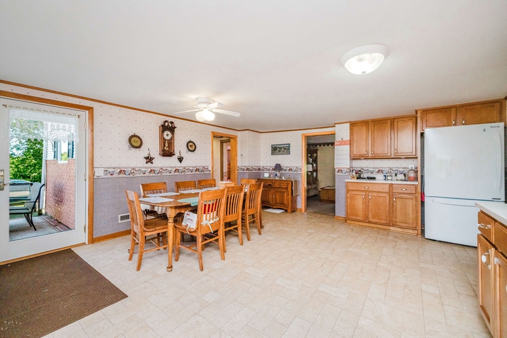 706 Gifford Road Westport, MA 02790 - Photo 20 of 38