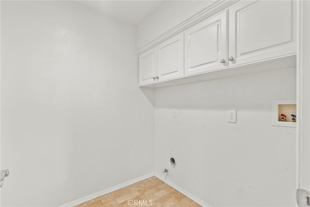 20433 Paseo Cresta Porter Ranch, CA 91326 - Photo 19 of 45