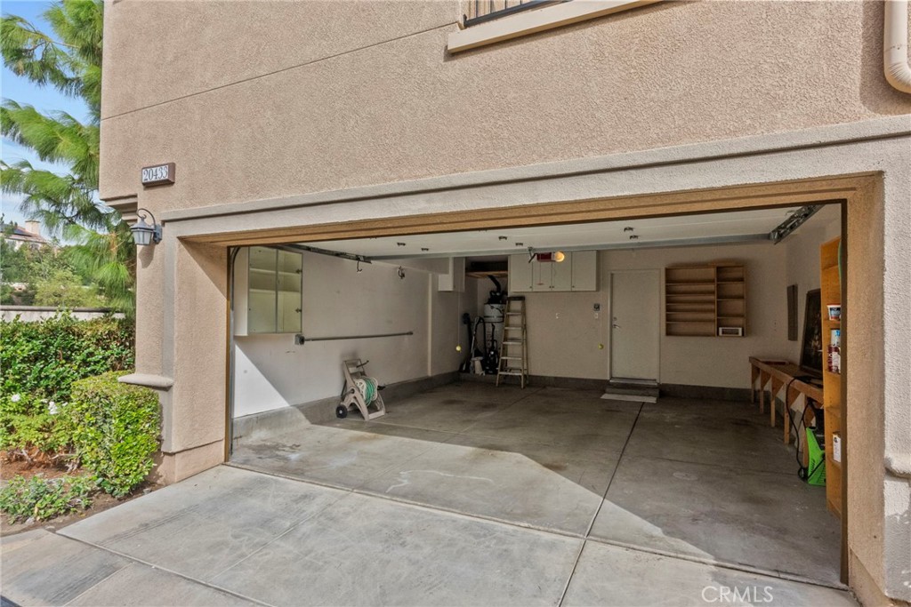 20433 Paseo Cresta Porter Ranch, CA 91326 - Photo 43 of 45