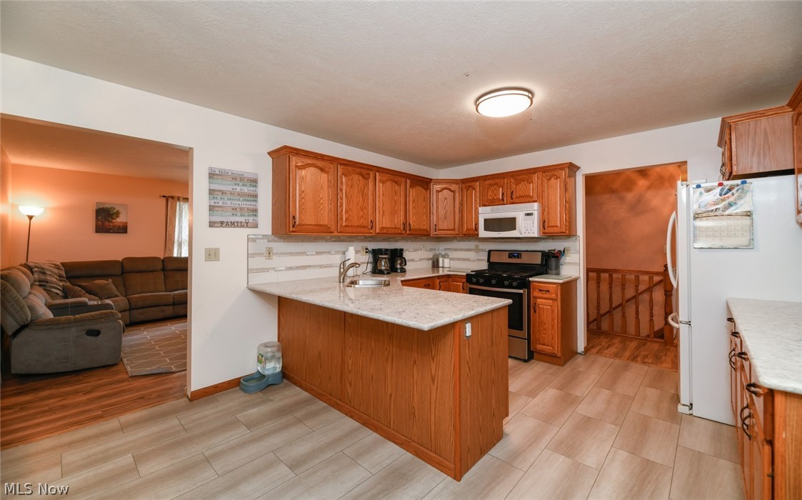 770 Silvercrest Road Wadsworth, OH 44281 - Photo 5 of 30 Gallery Image 5