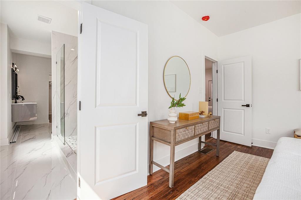 1721 South Gordon Street Southwest Atlanta, GA 30310 - Photo 26 of 44 a living room with a furniture and a table