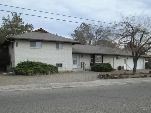 $376,000 | 760 Alameda Drive, Ontario, OR 97914