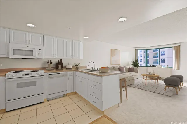 $308,000 | 1314 Kalakaua Avenue, Unit 908, Honolulu, HI 96826