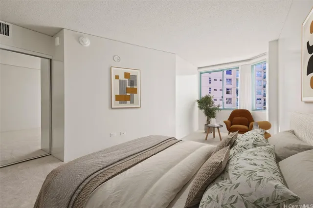 $308,000 | 1314 Kalakaua Avenue, Unit 908, Honolulu, HI 96826