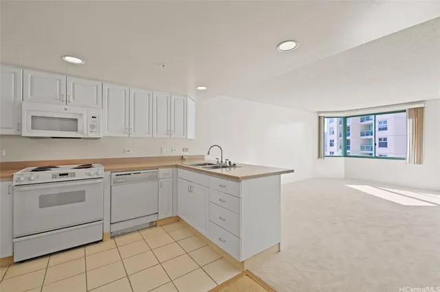 $308,000 | 1314 Kalakaua Avenue, Unit 908, Honolulu, HI 96826