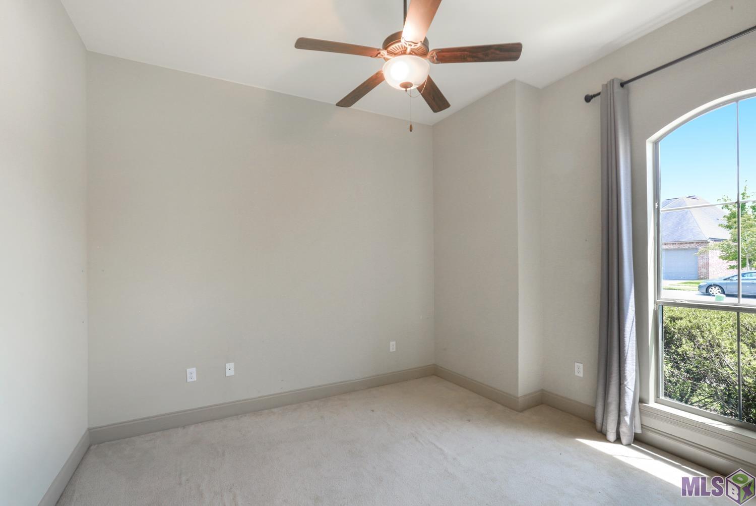 8323 Valencia Court Baton Rouge, LA 70820 - Photo 20 of 31 Gallery Image 20