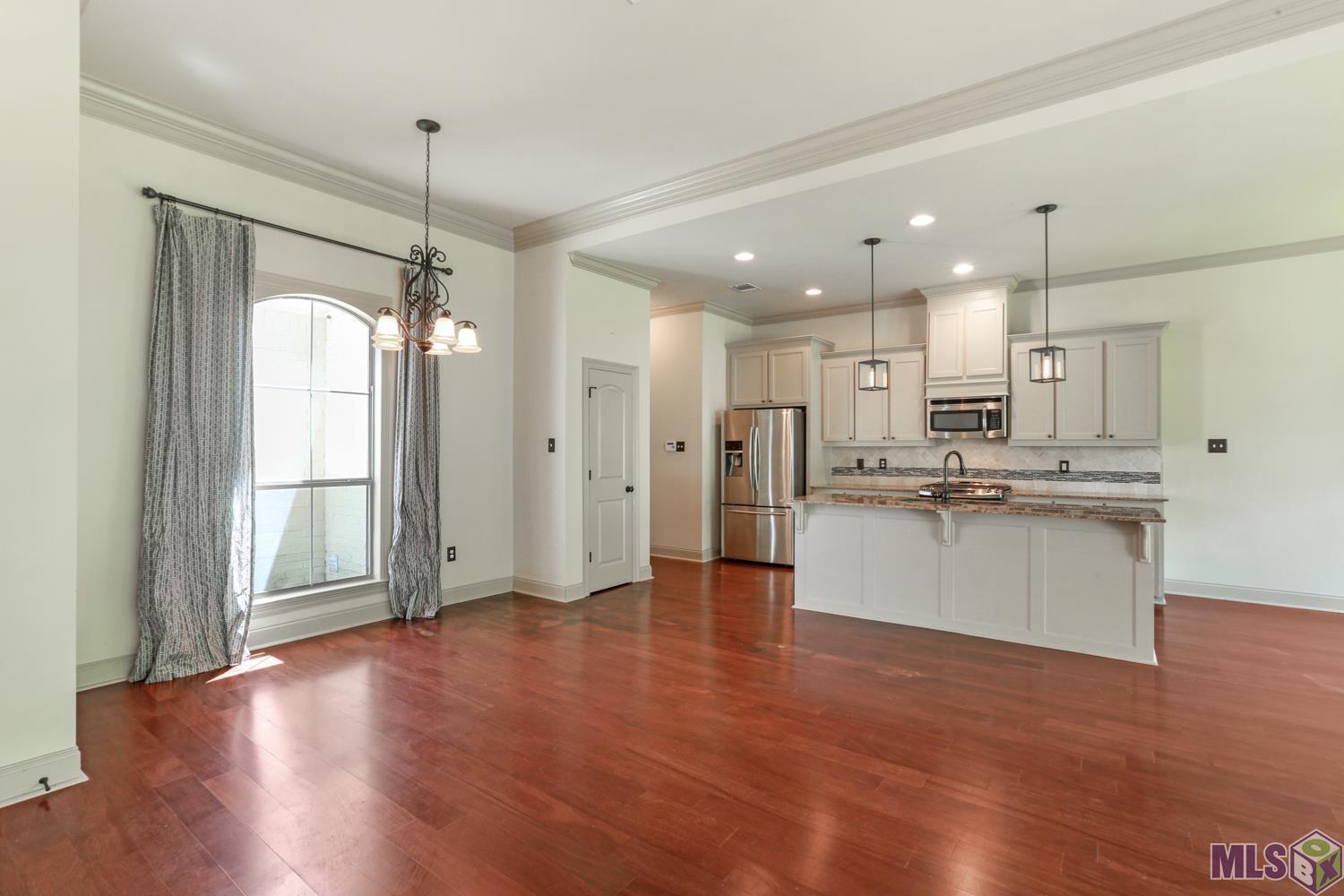 8323 Valencia Court Baton Rouge, LA 70820 - Photo 8 of 31 Gallery Image 8
