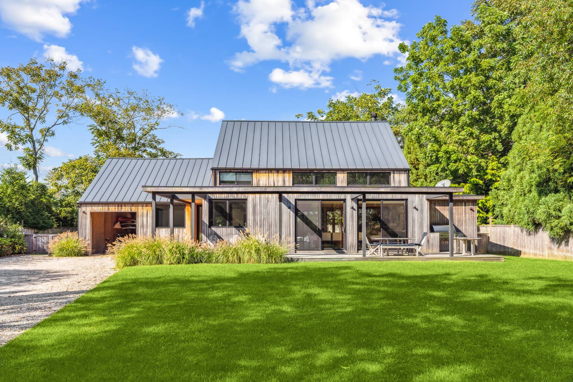75 Pantigo Road East Hampton, NY 11937 - Photo 2 of 29 Gallery Image 2