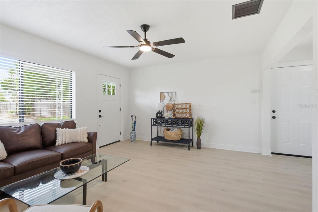 5307 Berkley Road New Port Richey, FL 34652 - Photo 7 of 25 Gallery Image 7