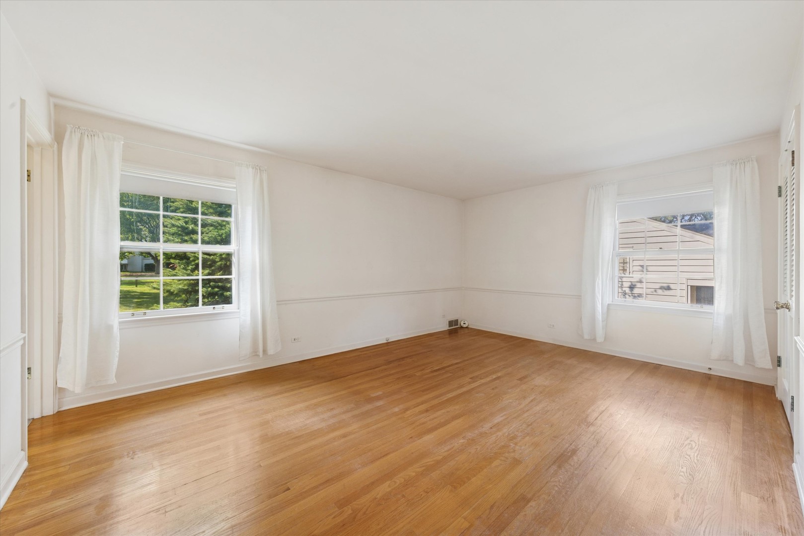 930 Harding Road Hinsdale, IL 60521 - Photo 16 of 30
