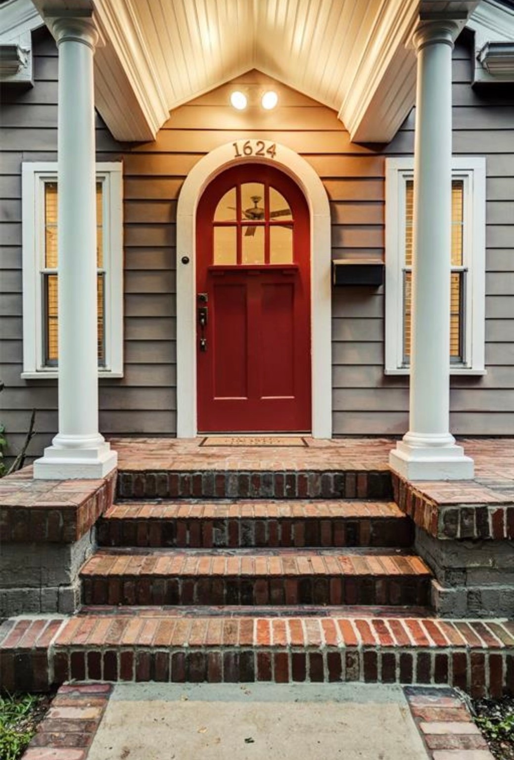 1624 Vassar Street Houston, TX 77006 - Photo 2 of 11 a front view of a house with a balcony