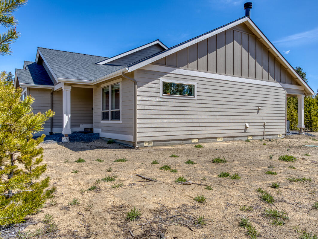 15855 Burgess Road La Pine, OR 97739 - Photo 43 of 52 1002
