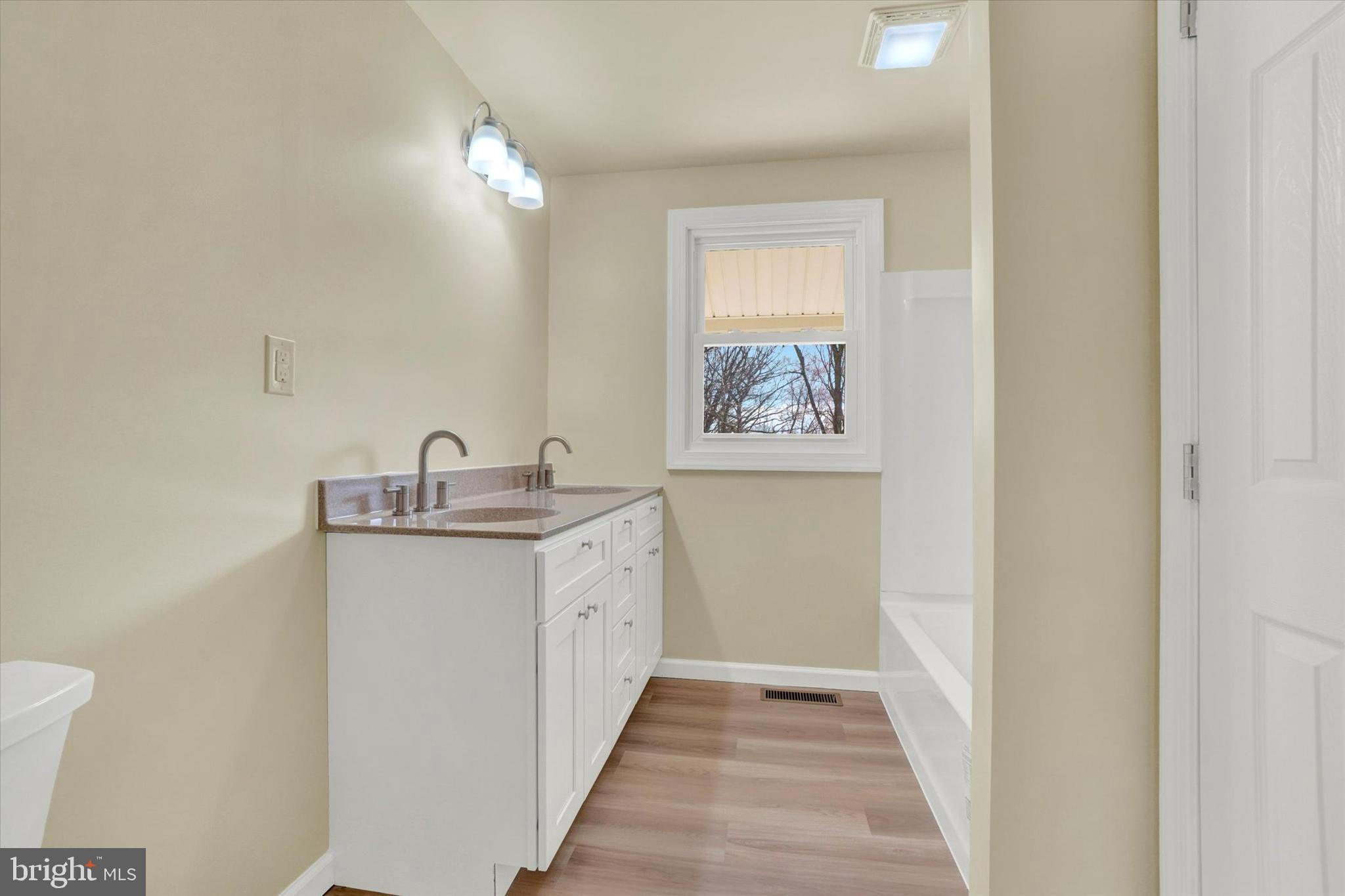 1050 Buck Road Dover, PA 17315 - Photo 14 of 28