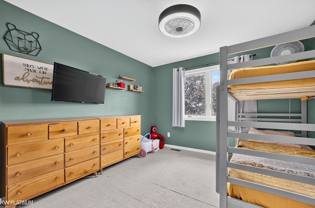 53103 West Ridge Drive New Baltimore, MI 48051 - Photo 11 of 23 50212363-ef5a6709-d8f0-4ada-bd78-a1fcf3978a5c.JPG