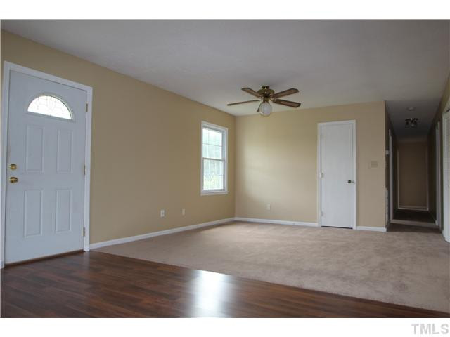 Large family room - freshly painted, new carpet and laminate, new ceiling fan Den/Family/Great Room