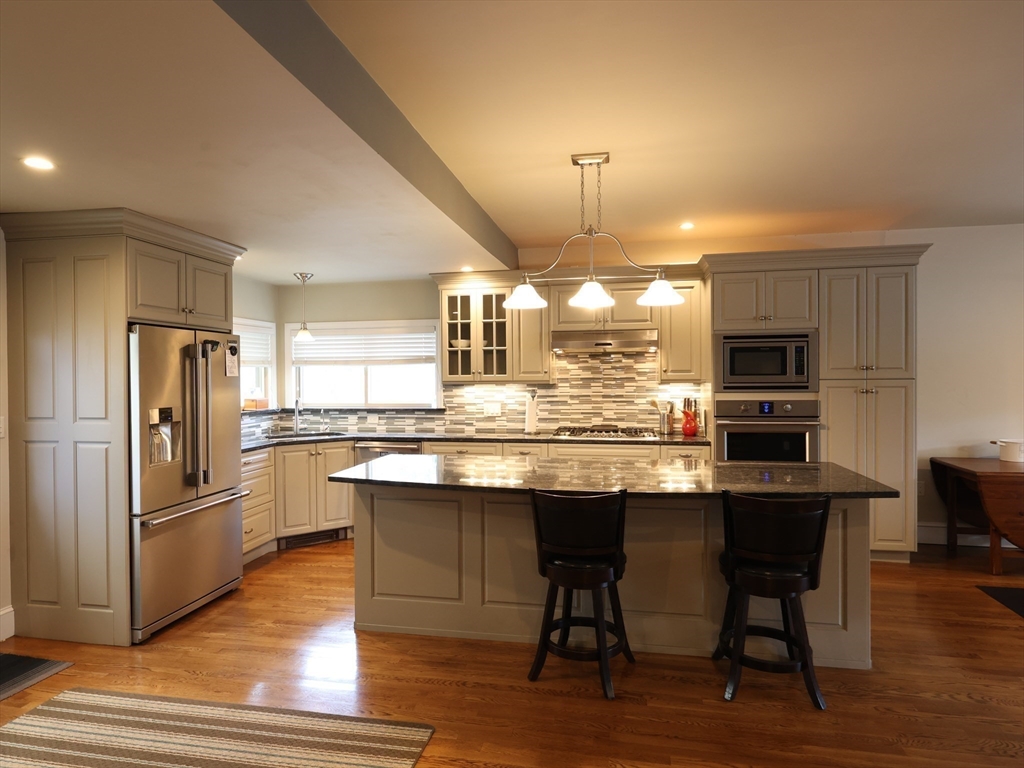 24 Talbot Street Saugus, MA 01906 - Photo 15 of 41