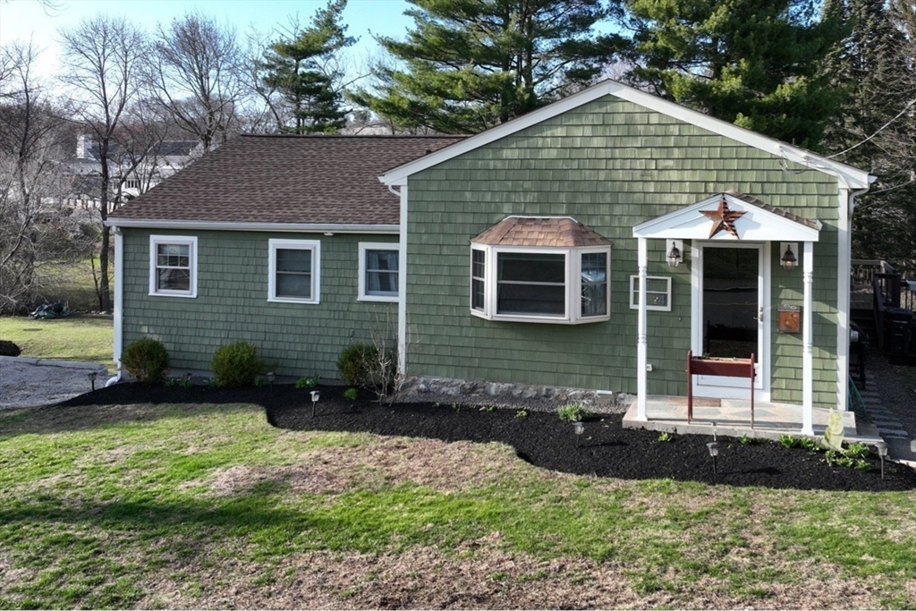 24 Talbot Street Saugus, MA 01906 - Photo 2 of 41