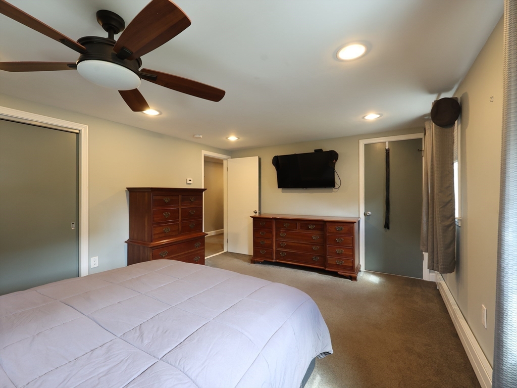 24 Talbot Street Saugus, MA 01906 - Photo 24 of 41