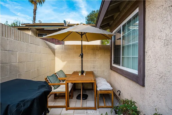 $1,250,000 | 1403 East Sail Avenue, Orange, CA 92865