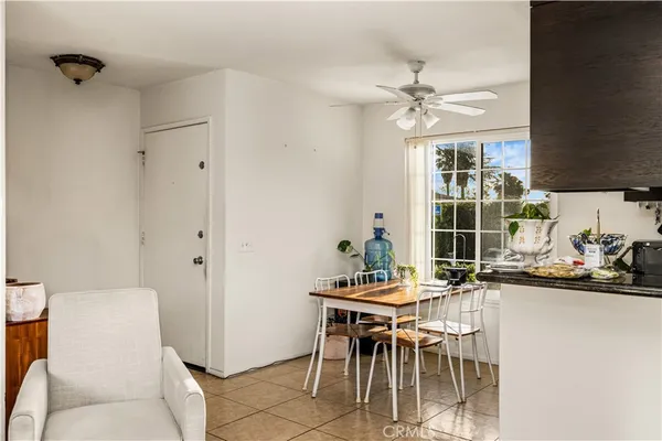 $1,250,000 | 1403 East Sail Avenue, Orange, CA 92865