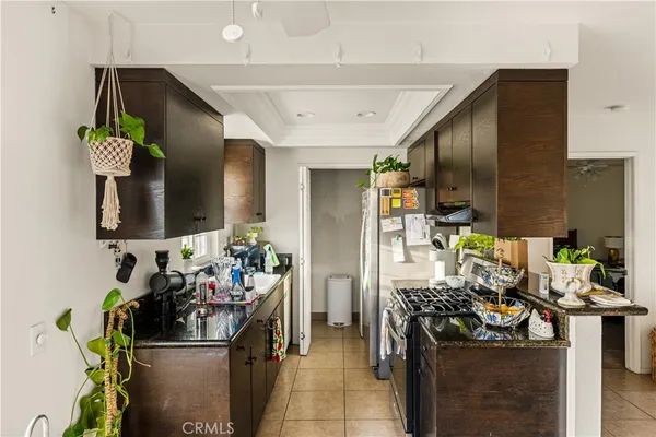 $1,250,000 | 1403 East Sail Avenue, Orange, CA 92865