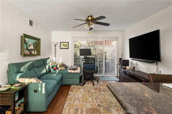 $1,250,000 | 1403 East Sail Avenue, Orange, CA 92865