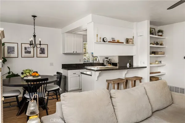 $1,250,000 | 1403 East Sail Avenue, Orange, CA 92865