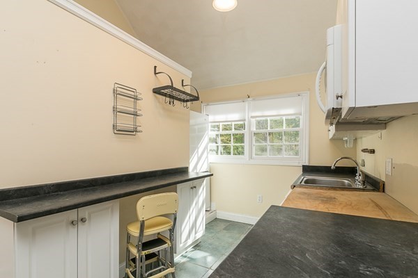 15 Butterworth Road Beverly, MA 01915 - Photo 26 of 38 Gallery Image 26