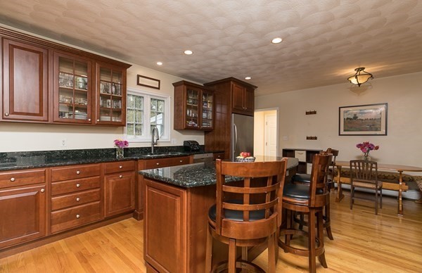 15 Butterworth Road Beverly, MA 01915 - Photo 5 of 38 Gallery Image 5