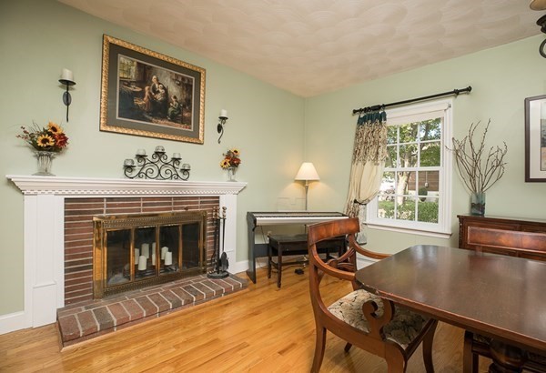 15 Butterworth Road Beverly, MA 01915 - Photo 8 of 38 Gallery Image 8