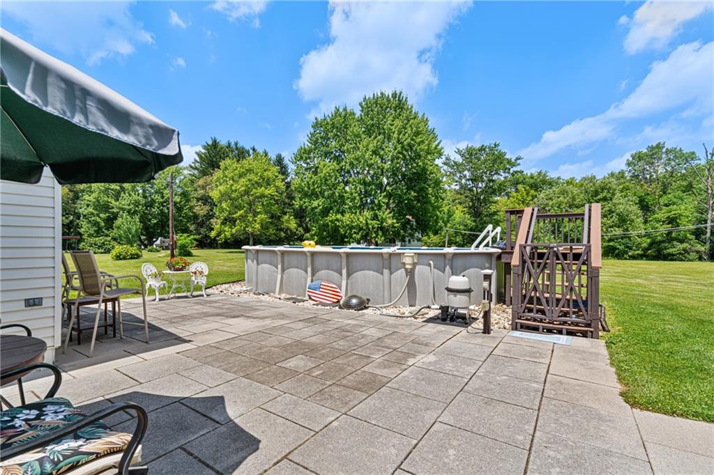 642 Wallace Run Road Beaver Falls, PA 15010 - Photo 6 of 34